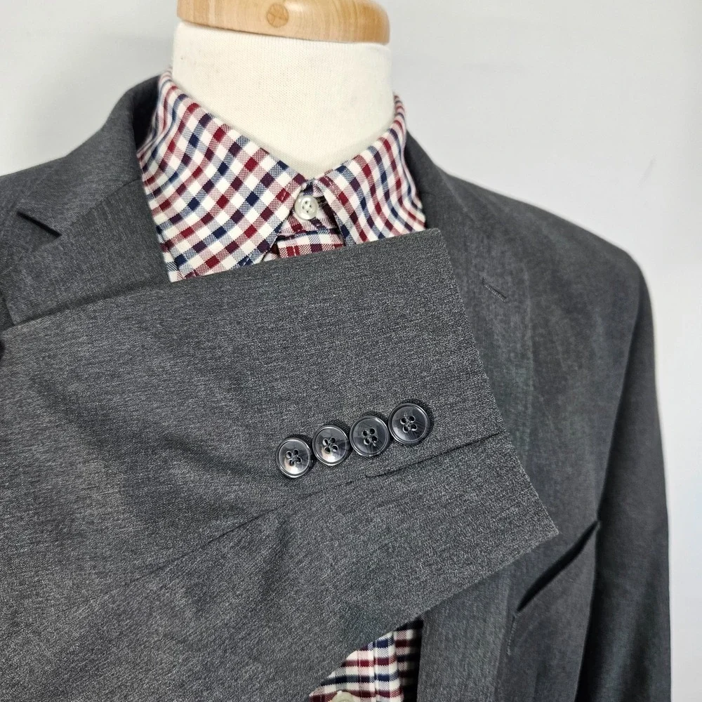 Van Heusen Men's Sport Coat‎ Blazer Two Button Gray Poly  Rayon Blend Size 50R